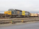 Pair of SD40-2's